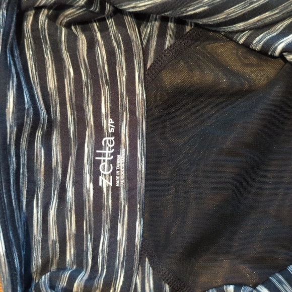 Zella running jacket - size S - Picture 4 of 5